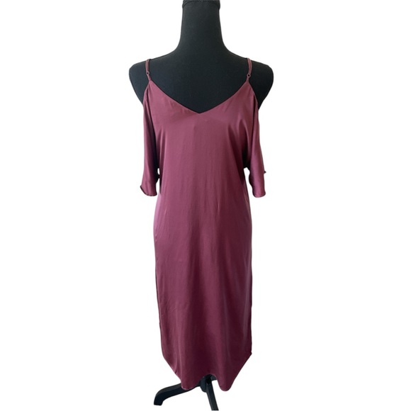 GUC ARITZIA SATIN LINED OFF THE SHOULDER DRESS SIZE SMALL - Picture 3 of 7
